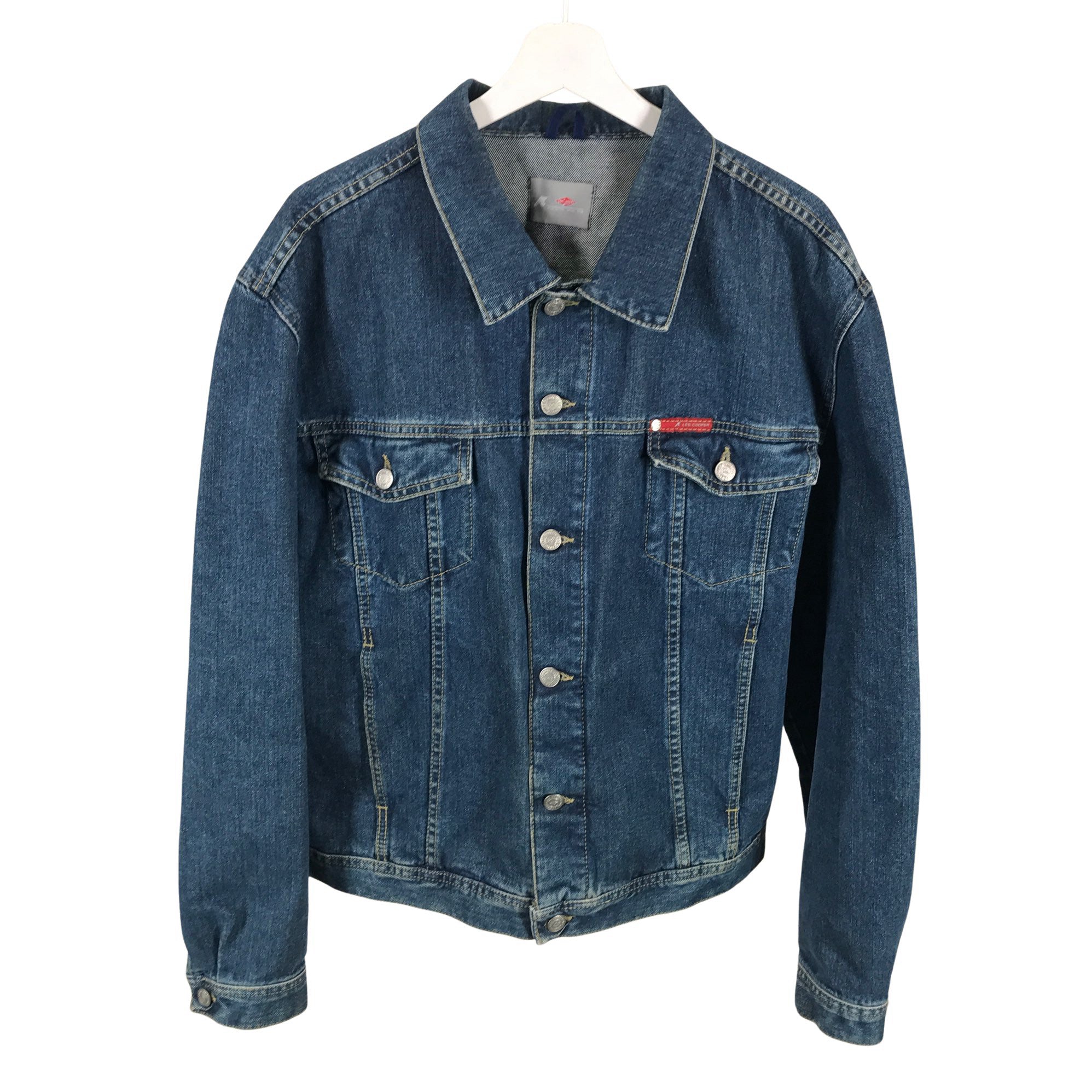 Buy Men's Sustainable Lee Cooper Denim Jacket with Long Sleeves and Pockets  Online | Centrepoint Kuwait